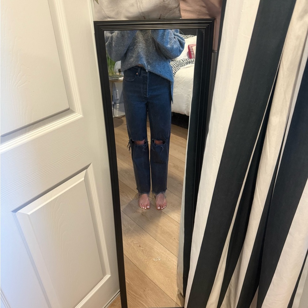 Women's Black Distressed Jeans